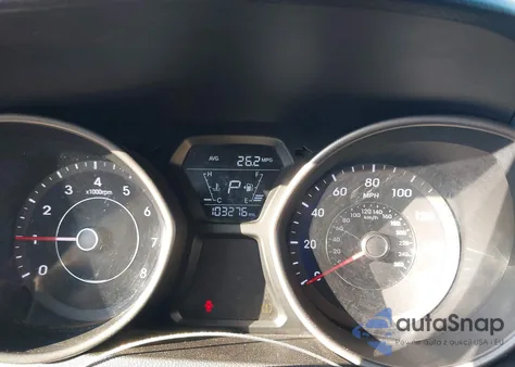 2015 Hyundai Elantra Se z USA, uszkodzony, nr VIN 5NPDH4AE9FH552300